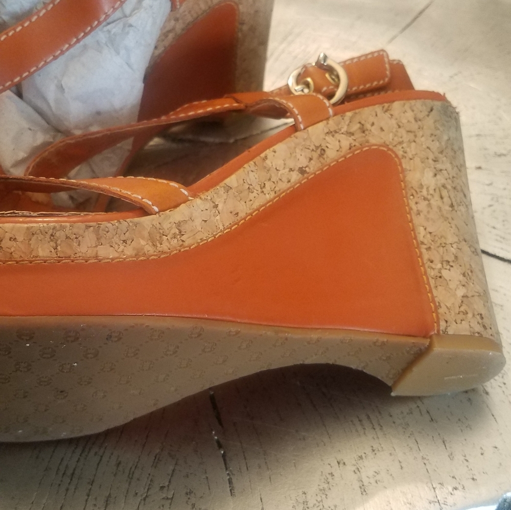 Shoes - Picture 5 of 5